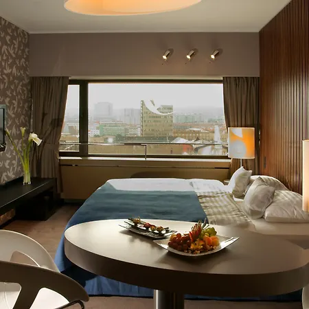 优思明科希策酒店 4*