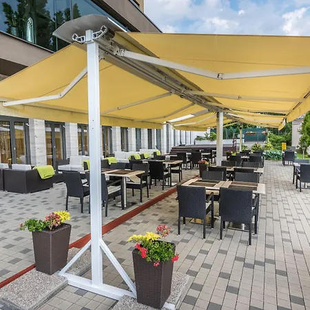 Yasmin Hotel 4*
