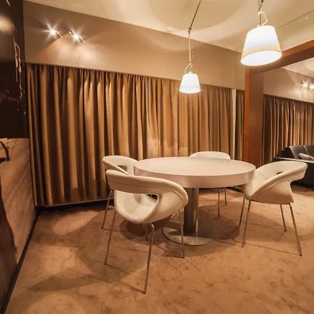 Yasmin Hotel 4*