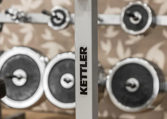 Ξενοδοχείο Yasmin 4*